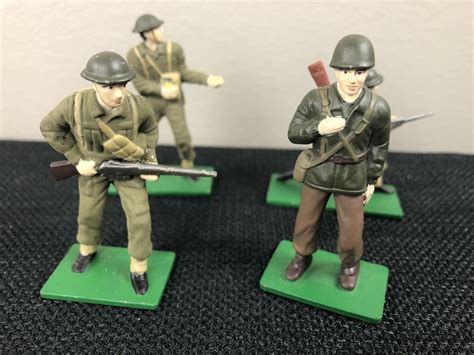 blue box metal toy soldiers|ww2 soldier toys.